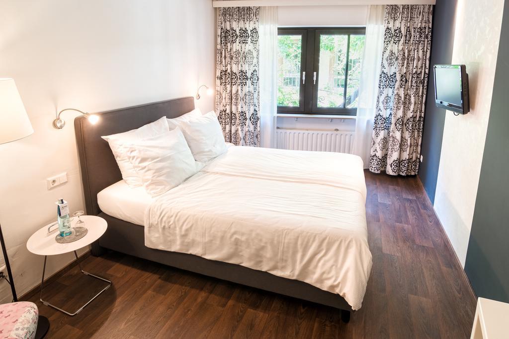 Kreuzblume Hotel & Restaurant Friburgo in Brisgovia Esterno foto